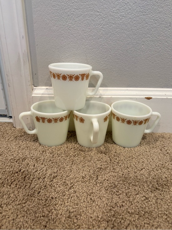 Pyrex Other - Vintage Pyrex No Corning D-Handle Milk Glass Coffee Mugs Butterfly Gold Set of 4